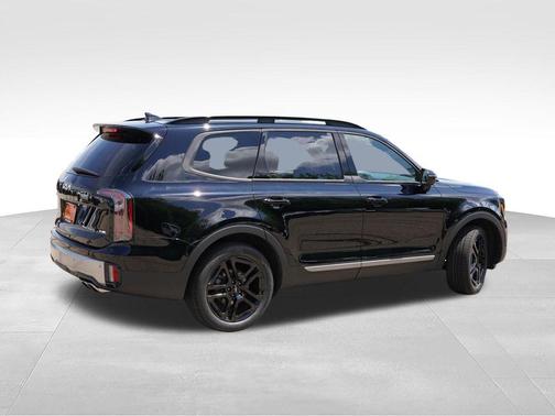 Ebony Black 2023 Kia Telluride EX X-Line
