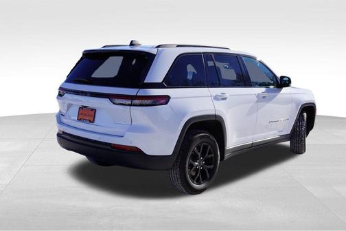 2024 Jeep Grand Cherokee Laredo