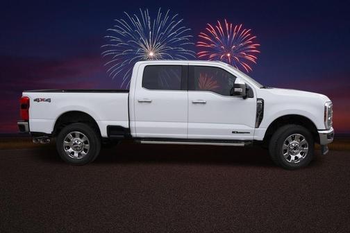 Oxford White 2026 Ford F-350 Lariat Super Duty