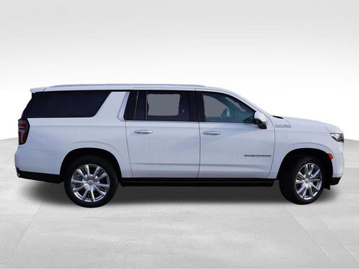 Summit White 2021 Chevrolet Suburban High Country
