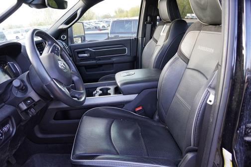 Diamond Black 2024 RAM 3500 Laramie