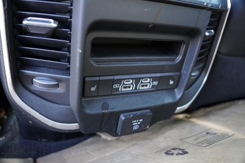Diamond Black 2024 RAM 3500 Laramie