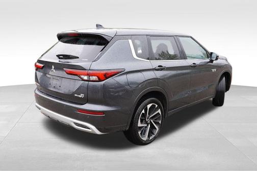 2025 Mitsubishi Outlander PHEV SE
