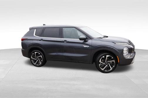 2025 Mitsubishi Outlander PHEV SE
