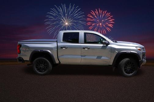 Sterling Gray Metallic 2025 Chevrolet Colorado Trail Boss