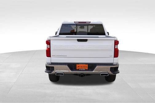 Summit White 2026 Chevrolet Silverado 1500 LT