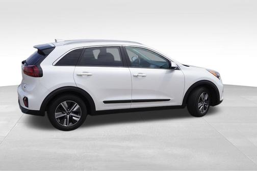 2022 Kia Niro LXS