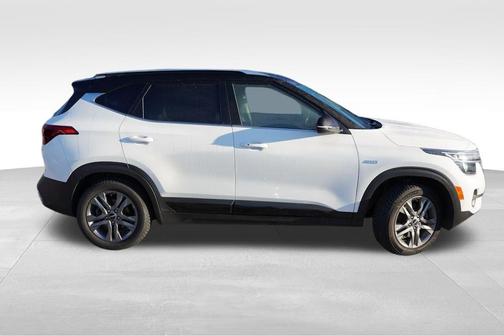 2022 Kia Seltos S