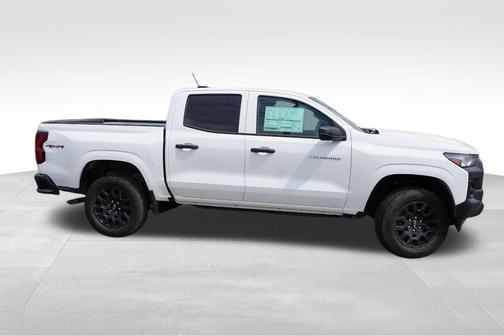 2025 Chevrolet Colorado WT