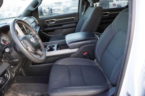 Bright White Clearcoat 2025 RAM 1500 Big Horn