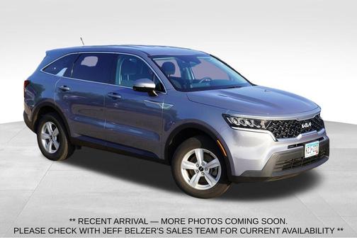 Everlasting Silver 2023 Kia Sorento LX