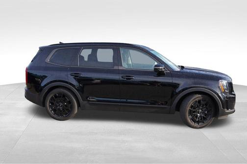 Ebony Black 2022 Kia Telluride SX
