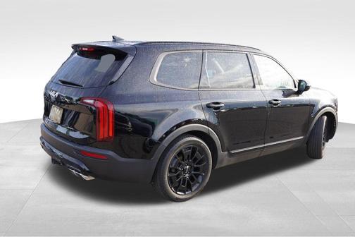 Ebony Black 2022 Kia Telluride SX
