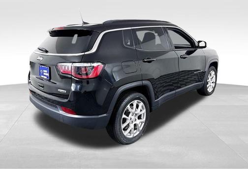 2023 Jeep Compass Latitude Lux