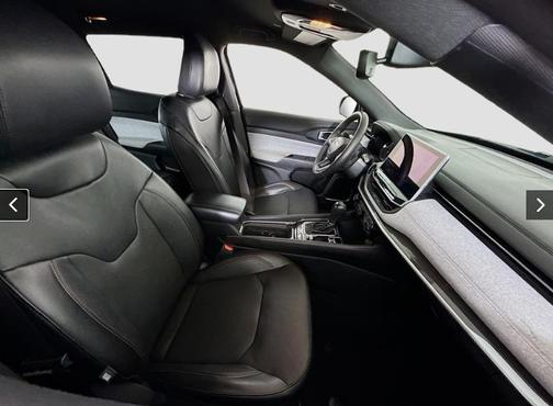 2023 Jeep Compass Latitude Lux