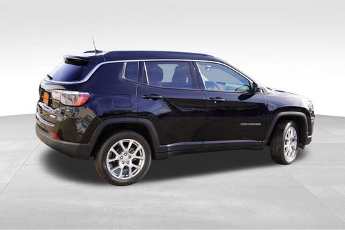 2023 Jeep Compass Latitude Lux