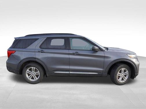 Carbonized Gray Metallic 2021 Ford Explorer XLT