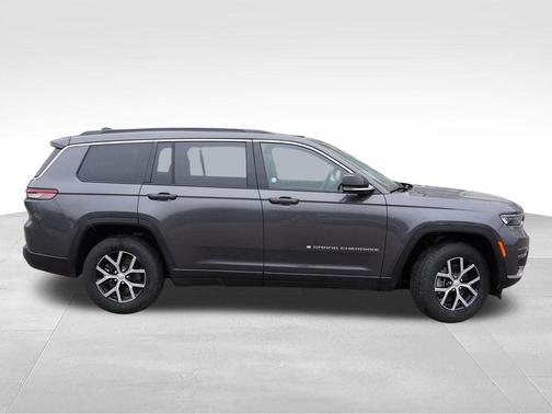 Metallic 2024 Jeep Grand Cherokee L Limited