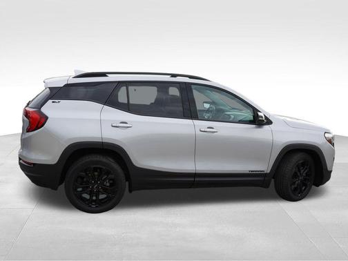 Quicksilver Metallic 2021 GMC Terrain SLT