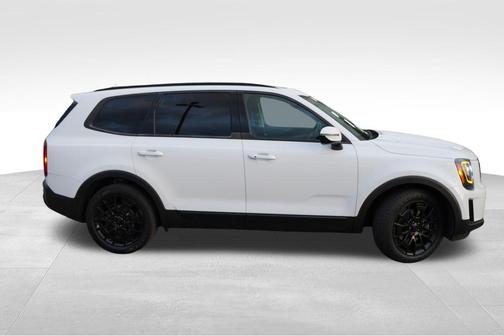 Glacial White Pearl 2021 Kia Telluride SX