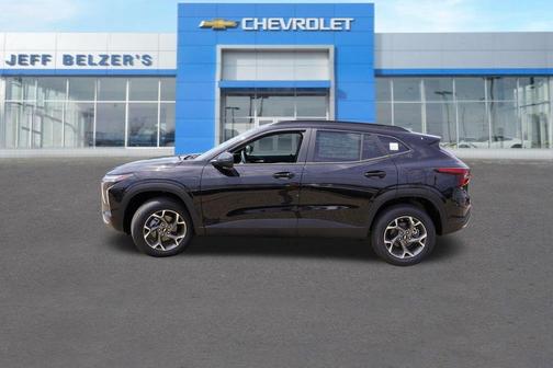 Mosaic Black Metallic 2026 Chevrolet Trax LT