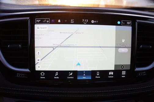 Bright White Clearcoat 2024 Chrysler Pacifica Hybrid Select