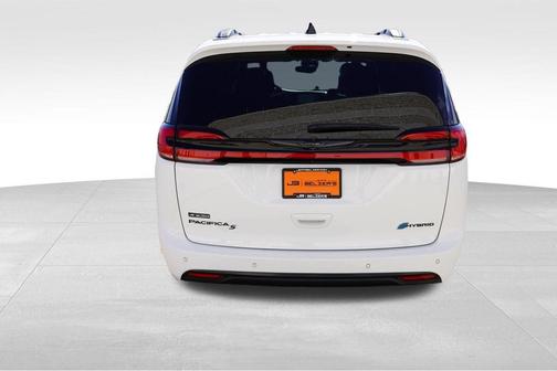 Bright White Clearcoat 2024 Chrysler Pacifica Hybrid Select