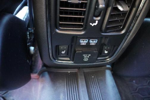 White Knuckle Clearcoat 2019 Dodge Durango R/T