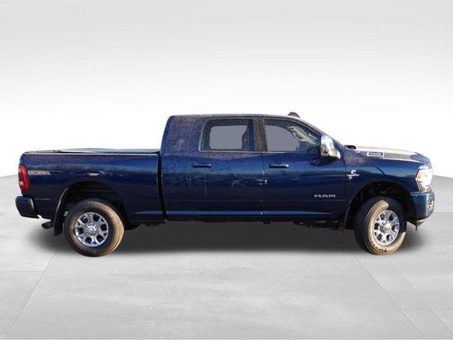 Patriot Blue Pearlcoat 2023 RAM 2500 Laramie