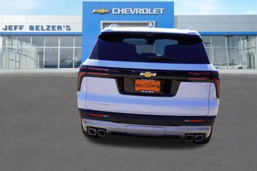 Polar White 2026 Chevrolet Traverse LT