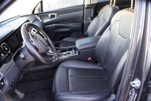 Gravity Gray 2023 Kia Sorento SX