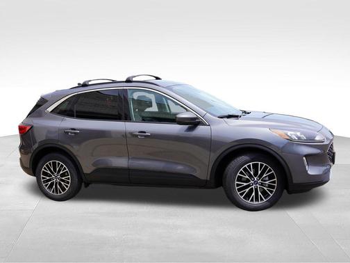 Carbonized Gray Metallic 2022 Ford Escape PHEV SEL
