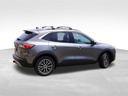 Carbonized Gray Metallic 2022 Ford Escape PHEV SEL