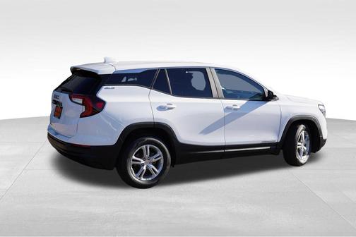 Summit White 2023 GMC Terrain SLE