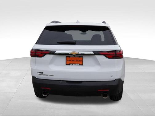 Summit White 2023 Chevrolet Traverse LT Cloth