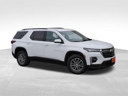 Summit White 2023 Chevrolet Traverse LT Cloth