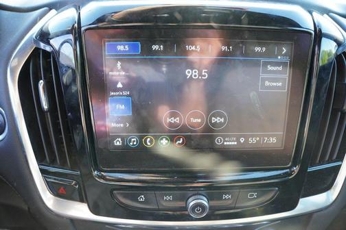 Summit White 2023 Chevrolet Traverse LT Cloth
