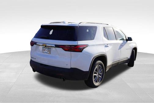 Summit White 2023 Chevrolet Traverse LT Cloth