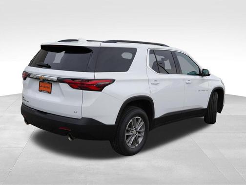 Summit White 2023 Chevrolet Traverse LT Cloth