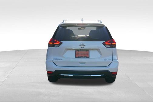 White 2018 Nissan Rogue SL