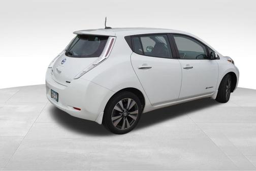 2015 Nissan Leaf SL