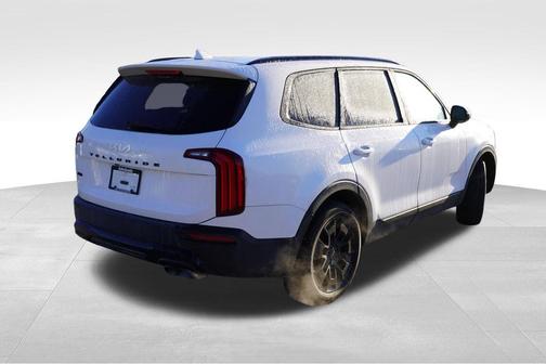 Glacial White Pearl 2022 Kia Telluride SX