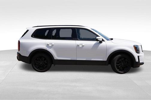 Glacial White Pearl 2022 Kia Telluride SX
