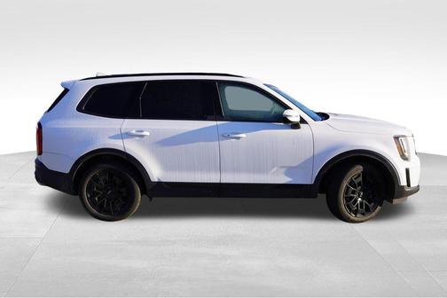 Glacial White Pearl 2022 Kia Telluride SX