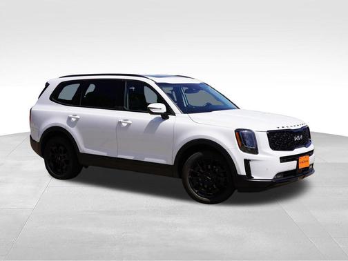 Glacial White Pearl 2022 Kia Telluride SX