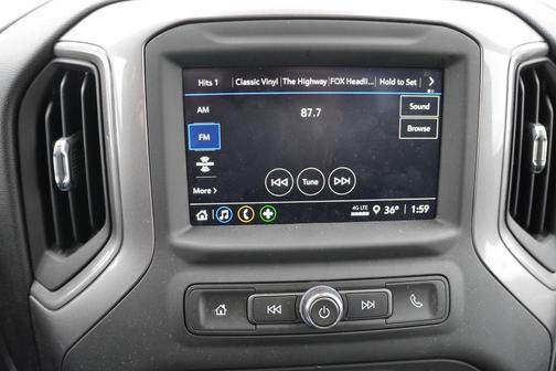 2024 Chevrolet Silverado 1500 Custom