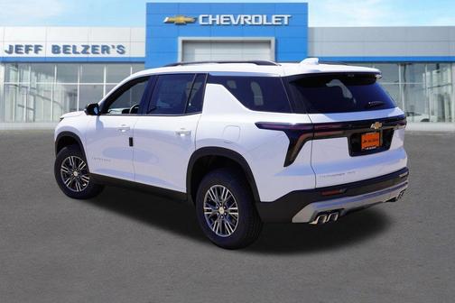 Summit White 2026 Chevrolet Traverse LT