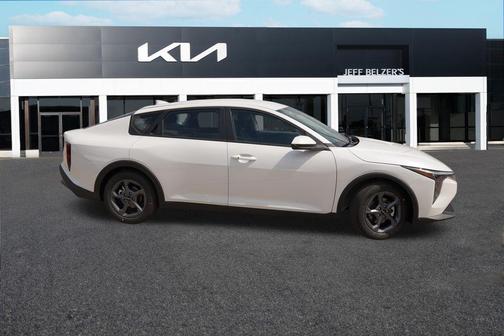 Snow White Pearl 2026 Kia K4 LXS