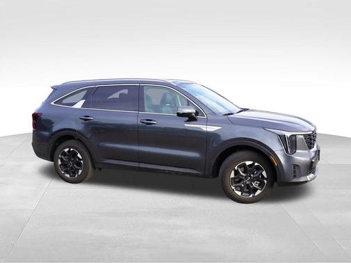 Gravity Gray 2024 Kia Sorento S