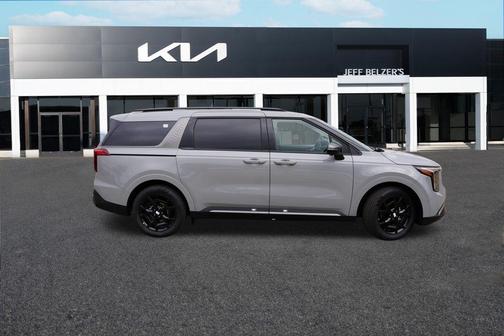 Ceramic Silver 2027 Kia Carnival SX